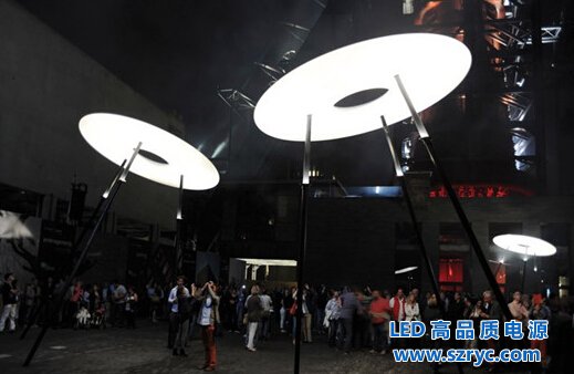 LED看成UFO！眼瞎還是太像？