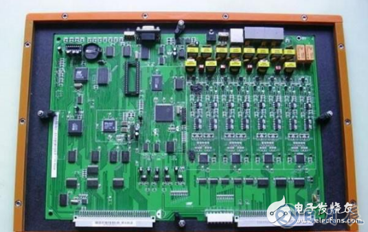 板對(duì)板連接器廠家如何保證連接器的優(yōu)異性能